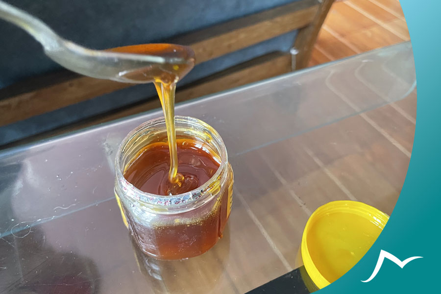 bitter-honey-in-Nepal-2 Discovering the World of Bitter Honey of Nepal: Everything You Need to Know